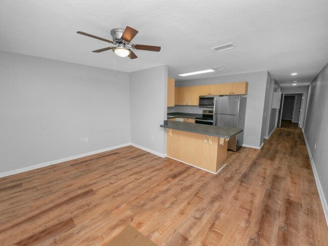 Building Photo - 2912 E Columbus Dr Unit 3