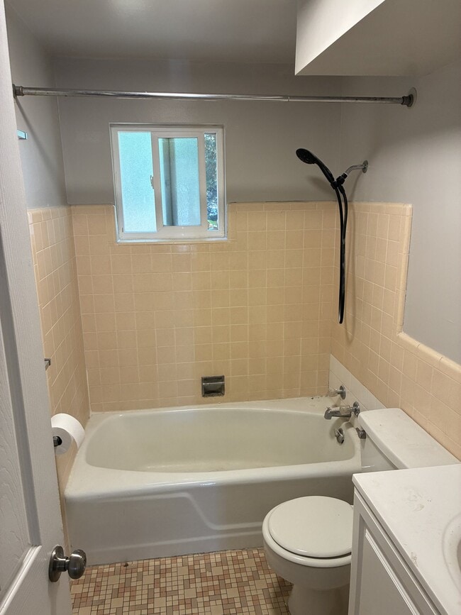 Photo - 1836 S McClelland St Unidad B
