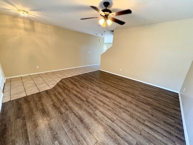 Photo - 10606 W Zak Rd