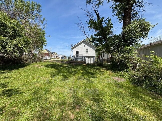 Photo - 3701 Iona Ave