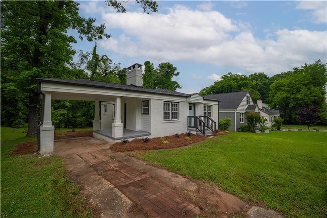 Photo - 2137 Delowe Dr Casa