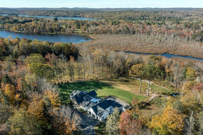 Photo - 42 Pond Ridge Rd