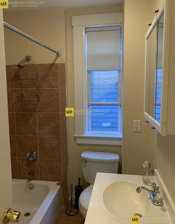 Photo - 68 Middle St