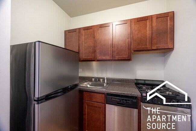 Photo - 1160 N Dearborn St Unit 413