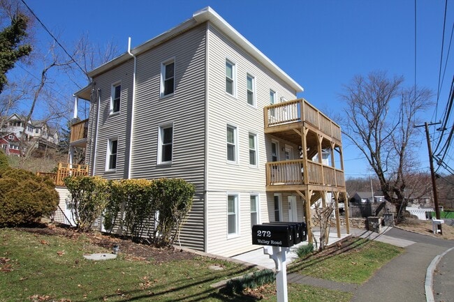 Photo - 272 Valley Rd Unit 2