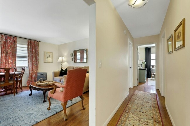 Photo - 27 73rd St
