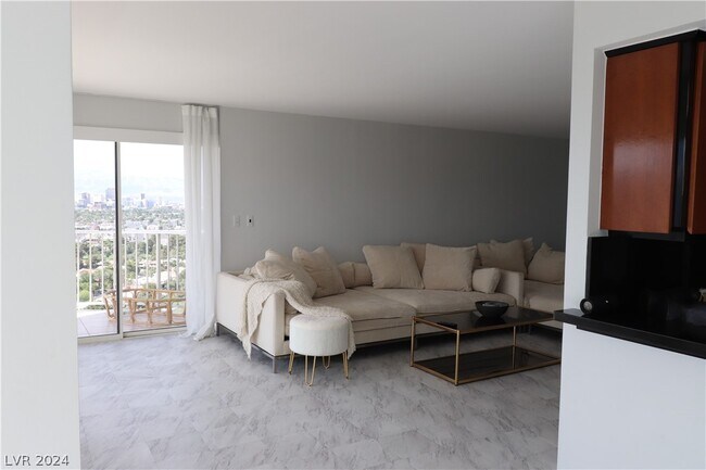 Photo - 3111 Bel Air Dr Unit 26A