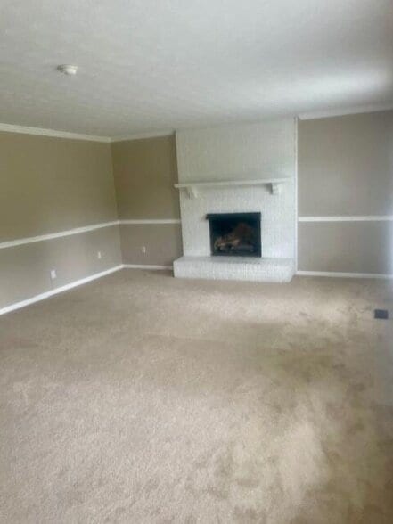 Photo - 702 Beaver Park