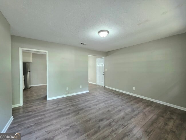 Photo - 3460 Meadowview Dr