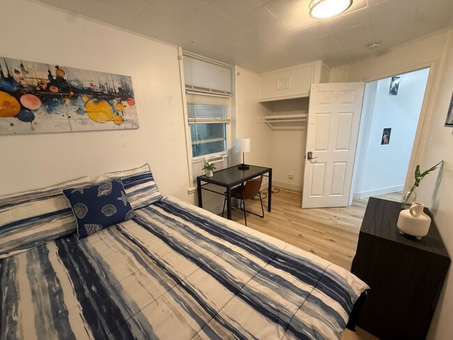 Photo - Affordable Private Guy Room in Avenues/University Area - Main Floor Unit 759 - 1B