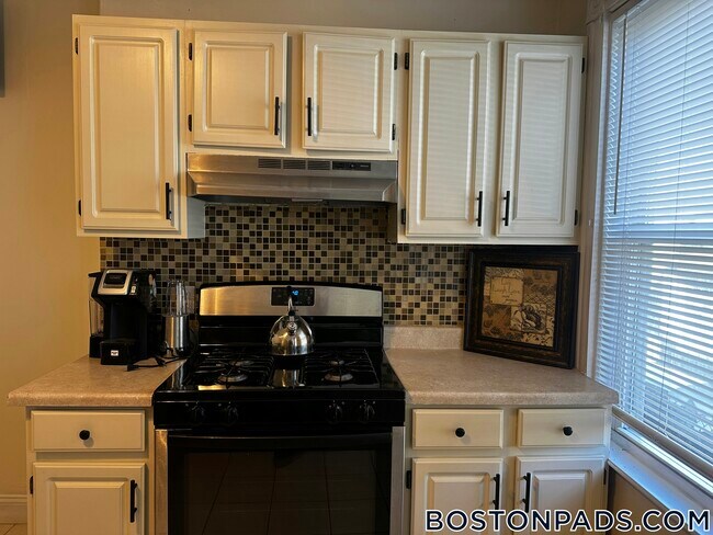 Photo - 32 Kingsdale St