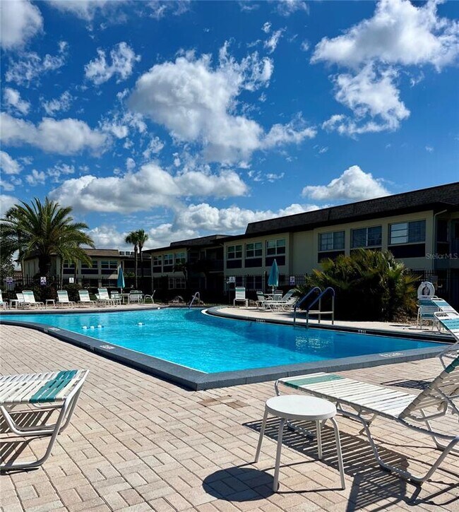 Photo - 4754 Marine Pkwy Unidad 105