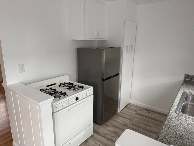 Photo - 11662 Chandler Blvd