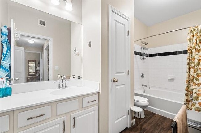 Photo - Exchange Unidad 2844Q