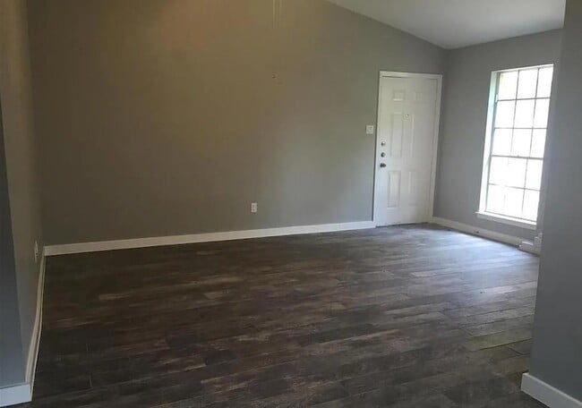Photo - 4604 Brown Bark Pl Unit B