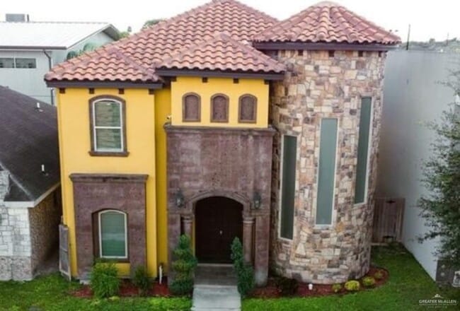 Building Photo - 14 Toni Ln