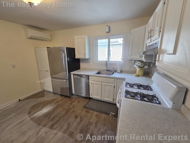 Photo - 26 Rogers Ave Unit #2