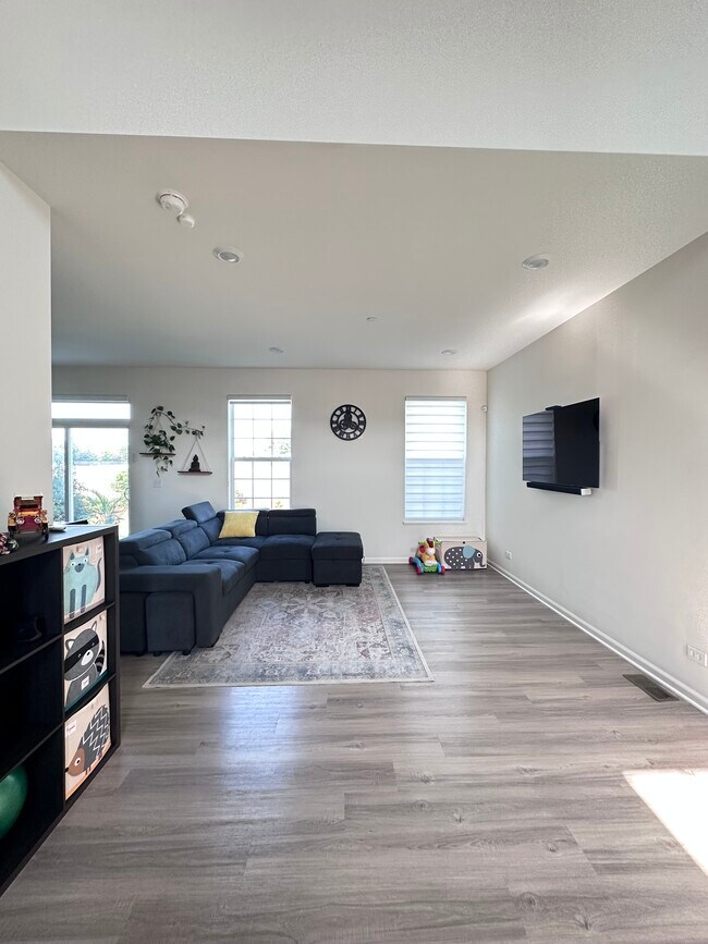 Photo - 2049 Stuttle Rd