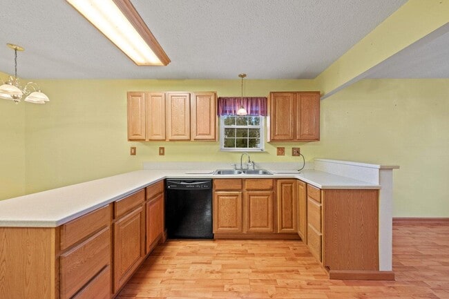 Photo - 122 Beach Dr