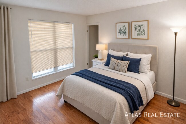 Photo - 9415 Brentwood St