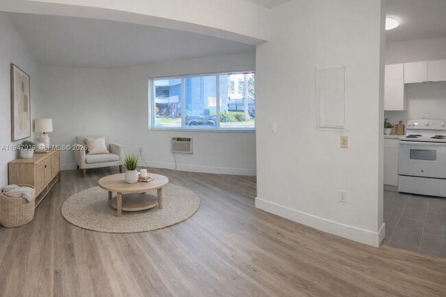 Photo - 791 SW 64th Ave Unit 5