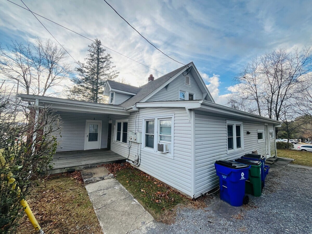 Photo - 1115DB - 1309-1315 N. Main St. - M Unidad 1313-1