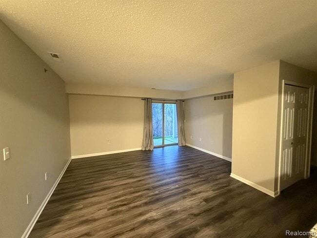 Photo - 11102 Pinehurst Ln