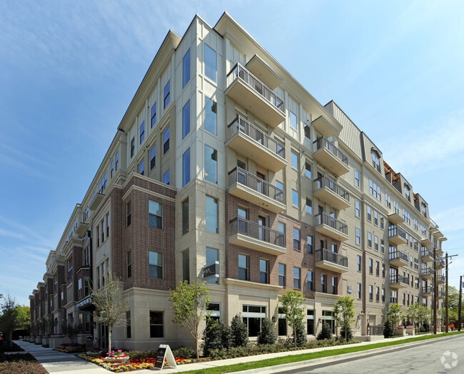 Photo - Howell Uptown