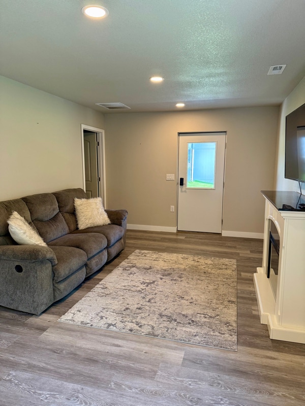 Photo - 460 NE 200th Rd