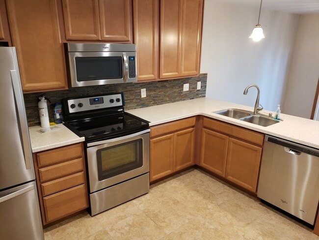 Photo - BEAUTIFUL HOME IN BROOMFIELD WITH FENCED IN YARD - AVAILABLE 8/6/26