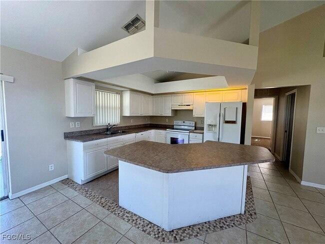 Photo - 4411 SW 9th Ave