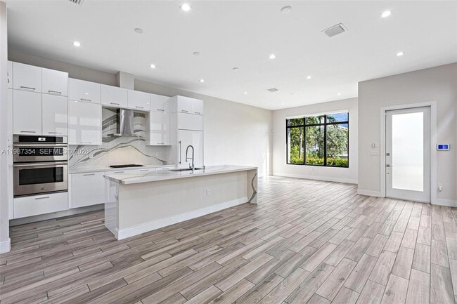 Photo - 8225 NW 43rd St