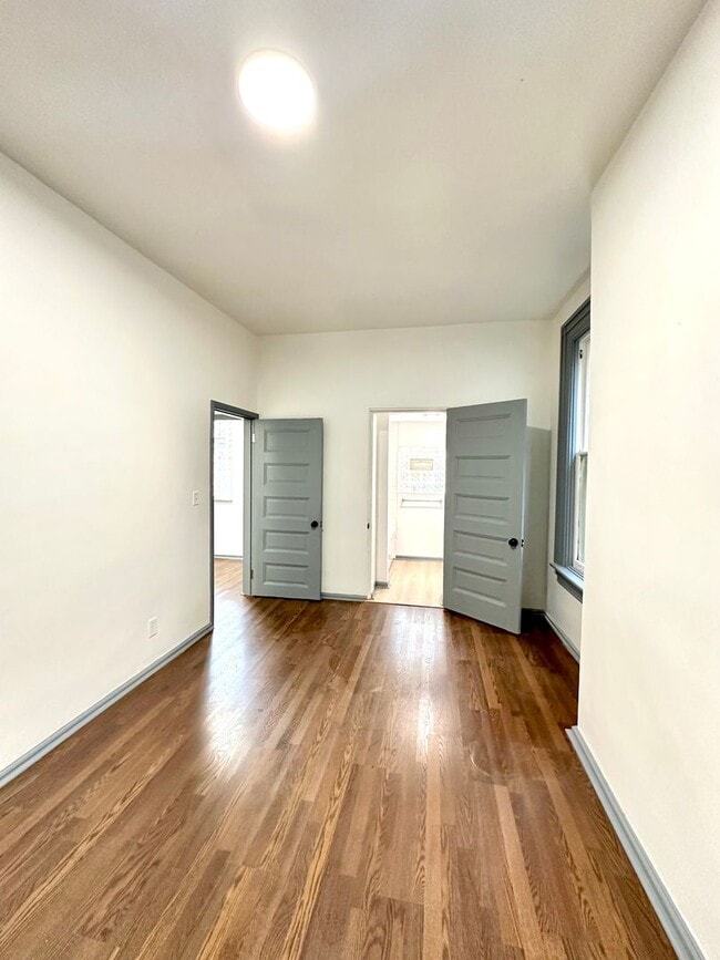 Photo - Newly Renovated 1 Bedroom, 1 Bath Unit in ... Unit 1