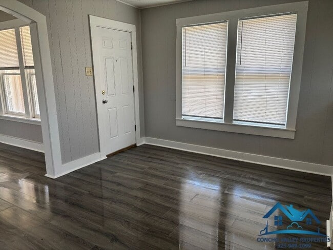 Photo - For Rent - 2 Bed/ 1 Bath Home