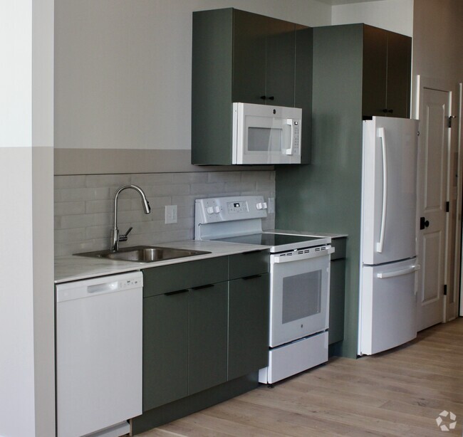 Building Photo - City Hall Unit 410 Rental