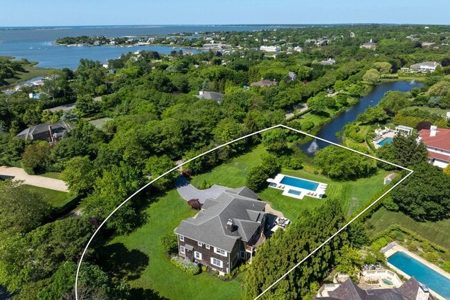 Building Photo - 15 Parrish Pond Ln