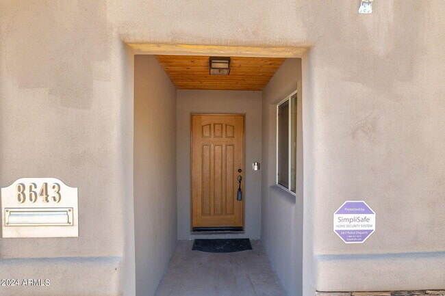 Photo - 8643 E Sandalwood Dr