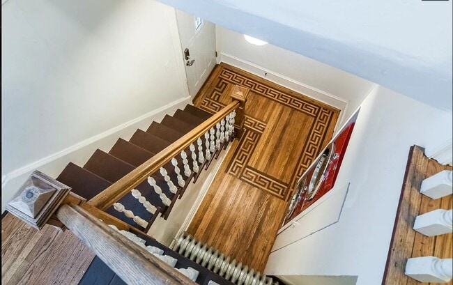 Main foyer access to Unit C - 617 Delles Rd Apartments