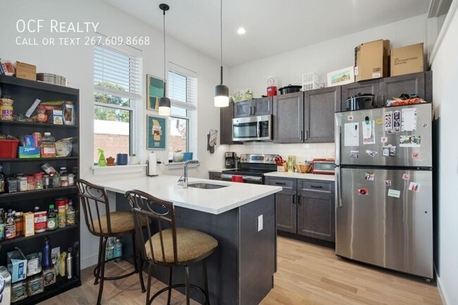 Building Photo - 507 S 8th St Unit 204