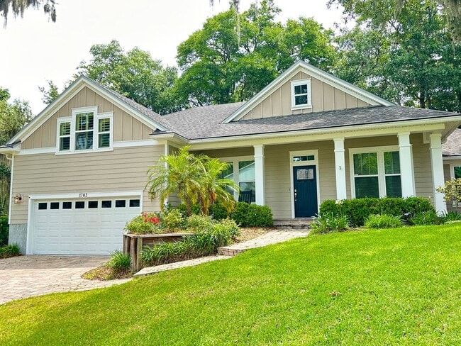 4 Bed/3 Bath Coastal Beauty! - 4 Bed/3 Bath Coastal Beauty! Casa