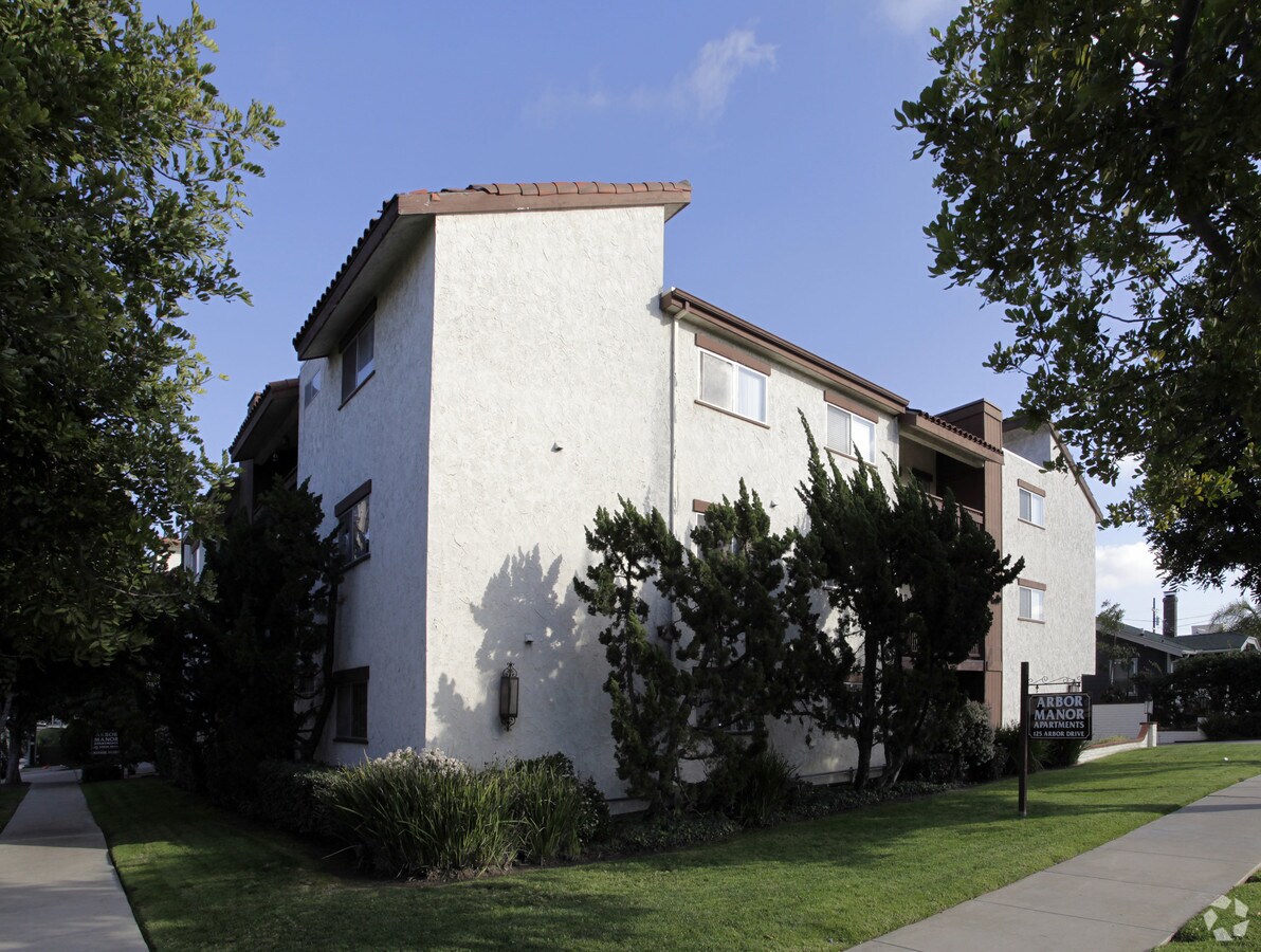 Arbor Manor - Arbor Manor Apartments