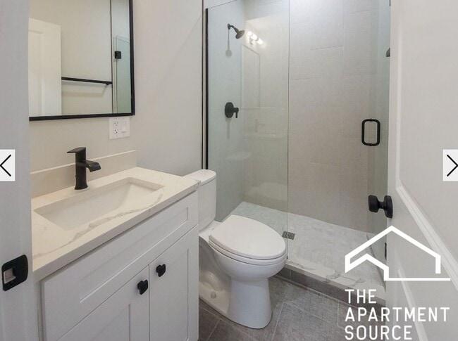 Photo - 2020 W Montrose Ave Unit 2