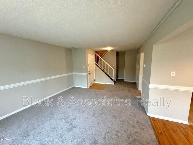 Photo - 4609 Grinding Stone Dr Unidad D