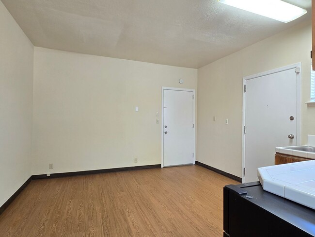Photo - 1264 Locust St Unit Studio