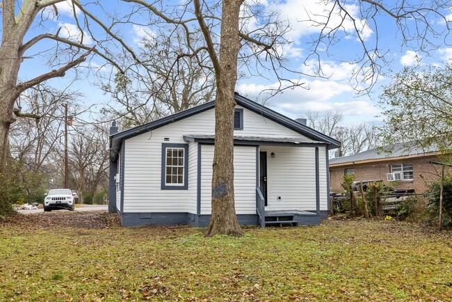 Photo - 1228 19th Pl SW