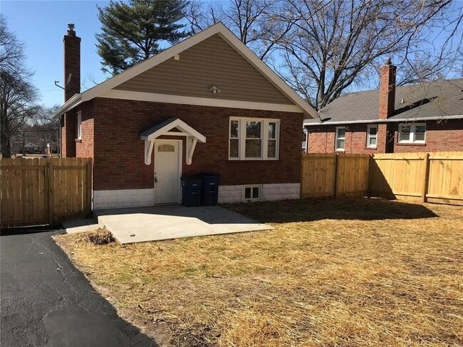 Photo - Fantastic 2bd/1ba home! Let yourself in!