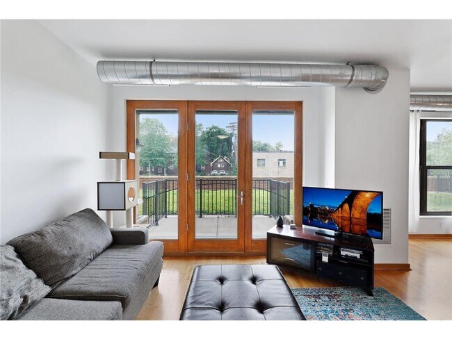 Photo - 15 E Franklin Ave Unit 211