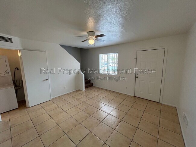Photo - 8821 N 2nd St Unit B
