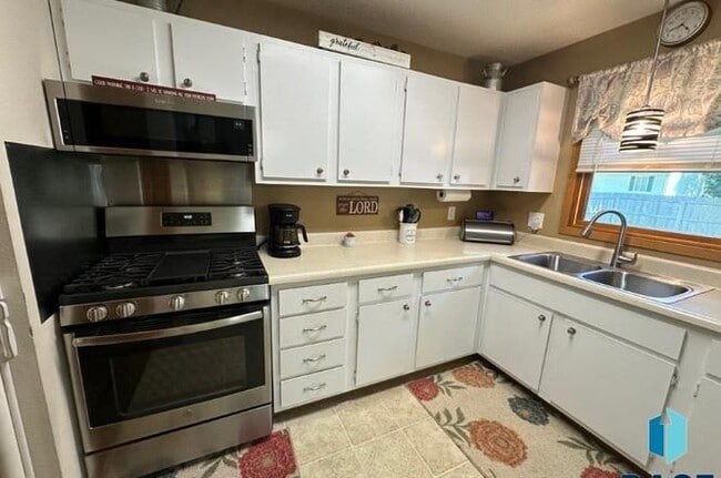 Photo - 1324 12th St S