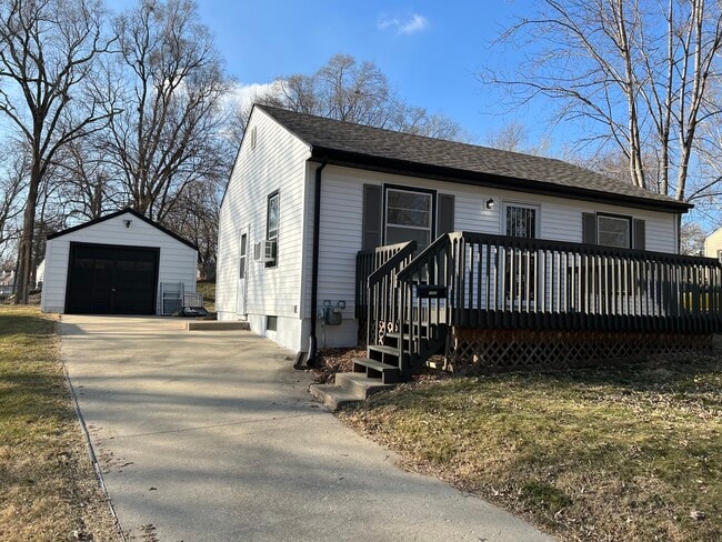 Building Photo - 5727 Washington Ave